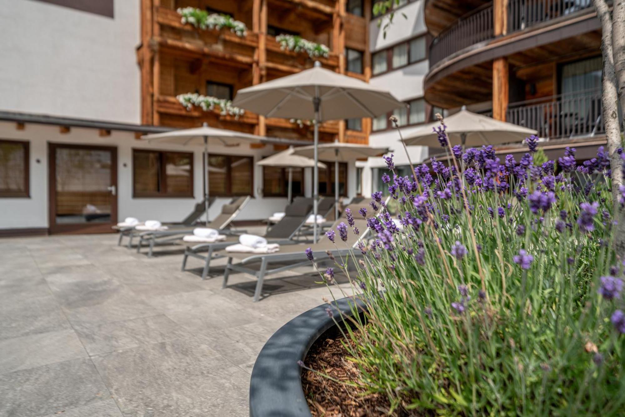 Hotel Tyrolerhof Solden Exterior photo